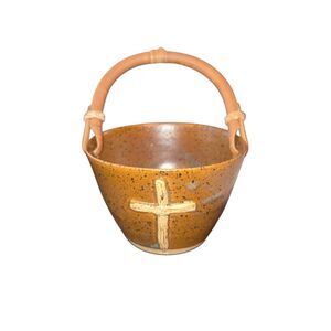 Hinkle Creek Pottery VTG Brown Cross Bowl Bent Bamboo‎ Handle 6.5"X4.5"X4" FLAW